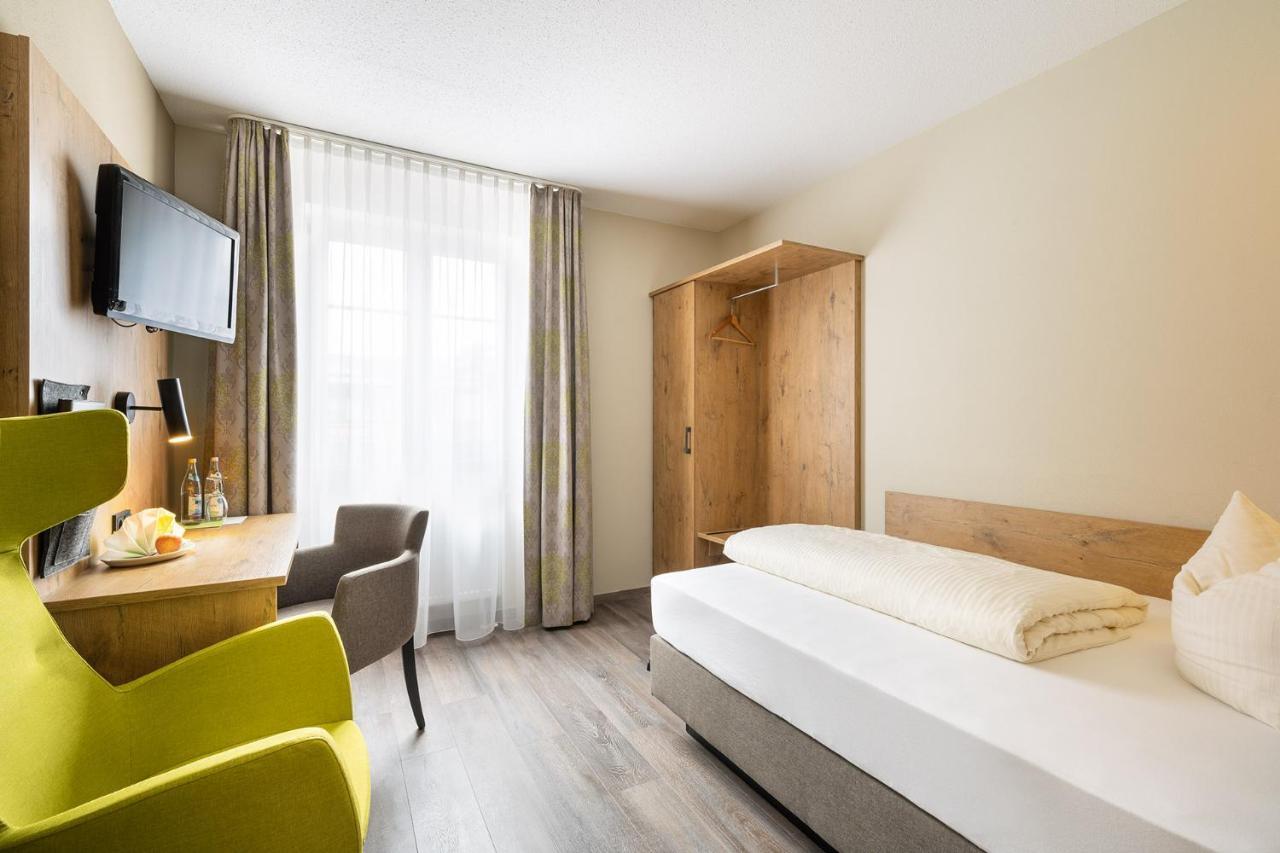 Hotel Neuwirt هالبرغموس المظهر الخارجي الصورة