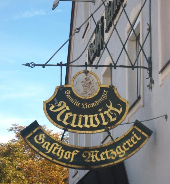 Hotel Neuwirt هالبرغموس المظهر الخارجي الصورة