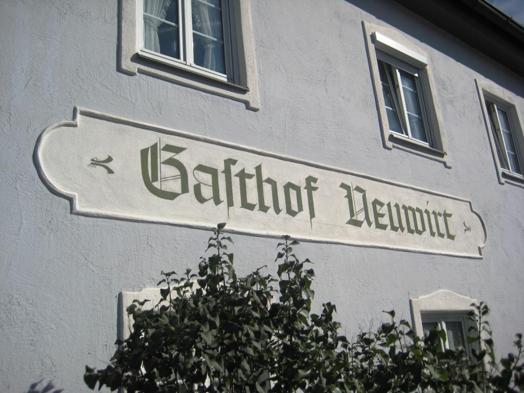 Hotel Neuwirt هالبرغموس المظهر الخارجي الصورة